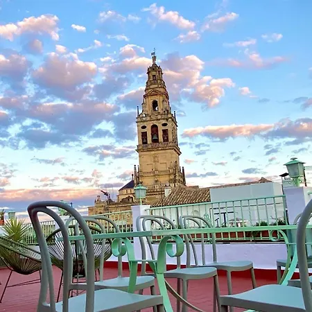 Casa Deanes 3 *